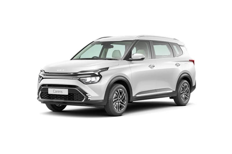 Kia Carens for comfortable outstation trips from Varanasi